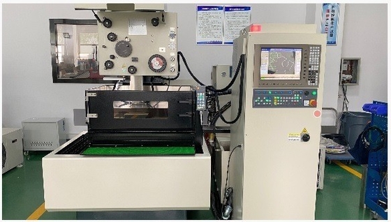 CNC латуниновой проволоки резать EDM Machine Swe53SL с супер хорошей гладкости