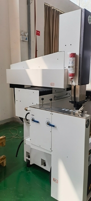 Озерный эффект EDM450H CNC электрическая разрядка для точных обработок